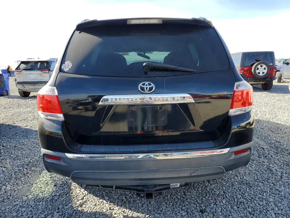 2011 TOYOTA HIGHLANDER BASE  
