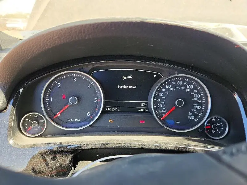 2014 VOLKSWAGEN TOUAREG V6 TDI  