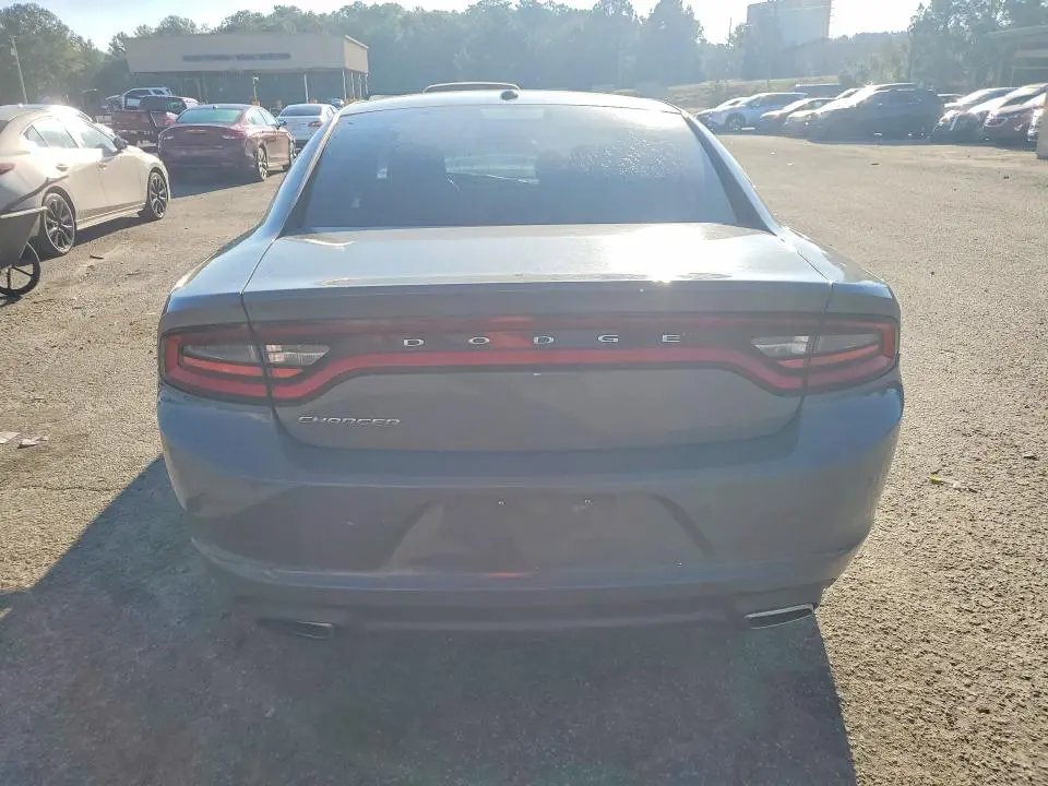 2017 DODGE CHARGER SE  