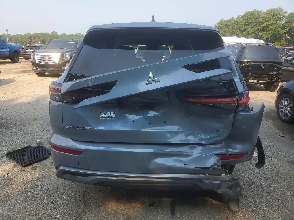 2025 MITSUBISHI OUTLANDER SE  