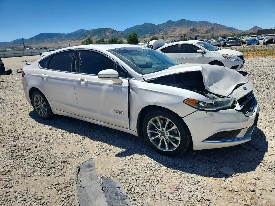 2018 FORD FUSION SE PHEV  