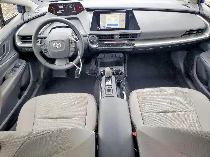 2025 TOYOTA PRIUS LE  