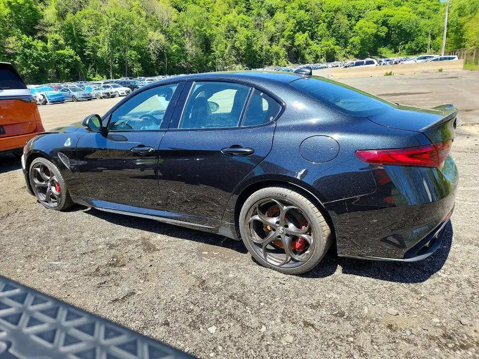 2023 ALFA ROMEO GIULIA QUADRIFOGLIO  