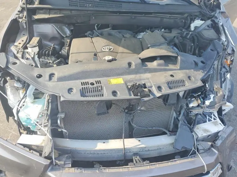 2019 TOYOTA HIGHLANDER LE PLUS  