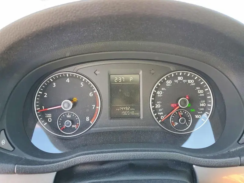 2012 VOLKSWAGEN PASSAT S  