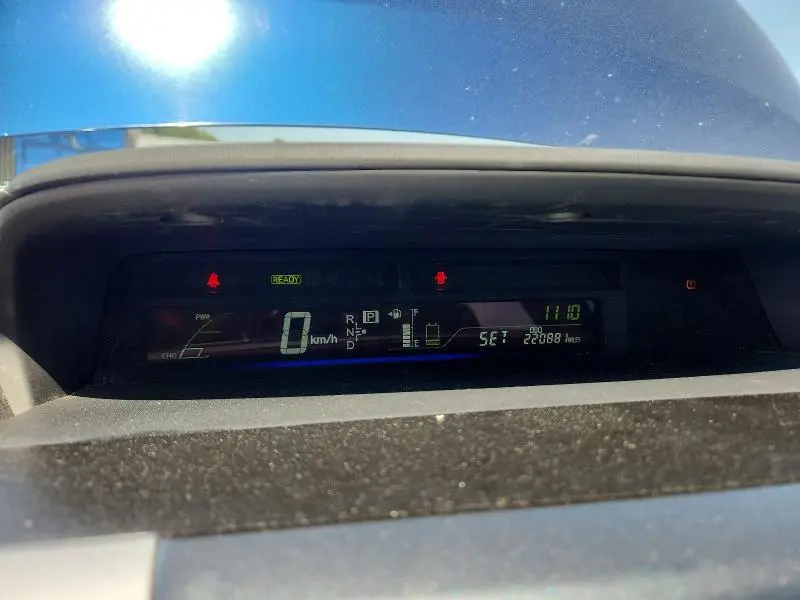 2014 TOYOTA PRIUS V TWO  