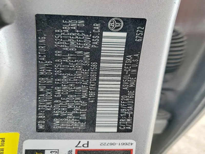 2016 TOYOTA CAMRY SE  