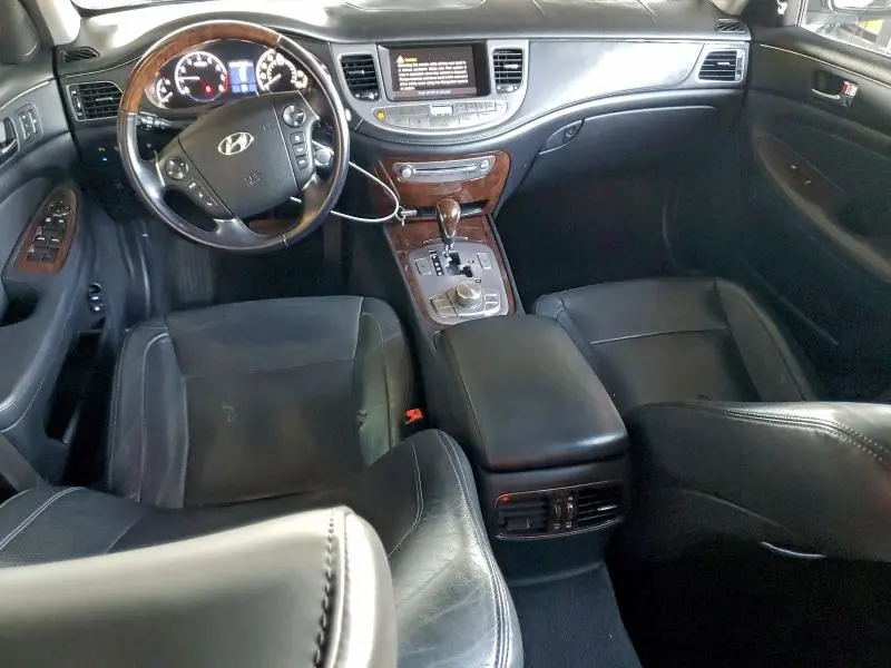 2011 HYUNDAI GENESIS 4.6L V8  