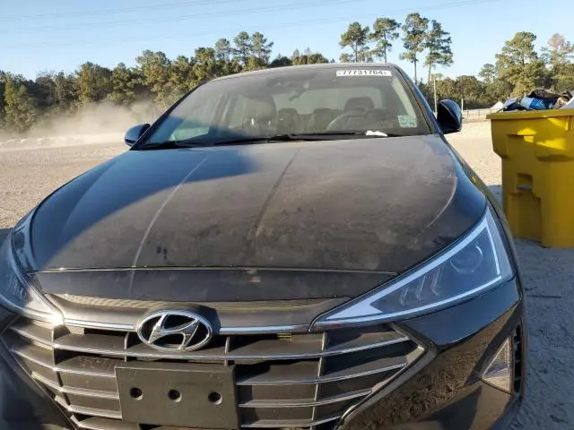 2019 HYUNDAI ELANTRA SEL  