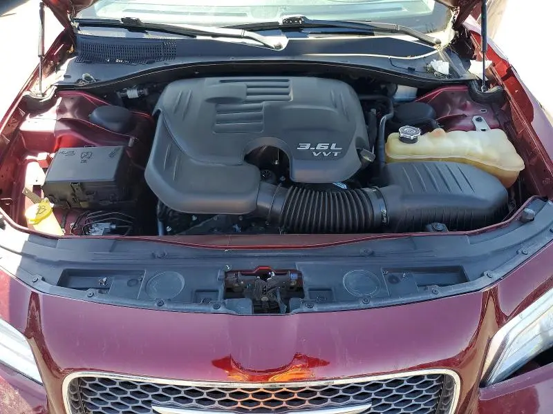 2019 CHRYSLER 300 LIMITED  