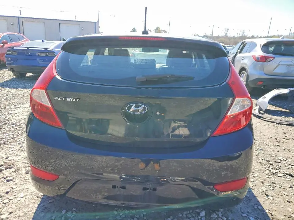 2012 HYUNDAI ACCENT SE  