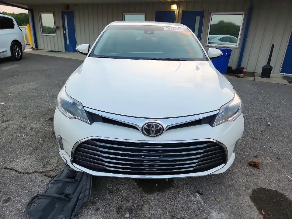 2017 TOYOTA AVALON XLE  