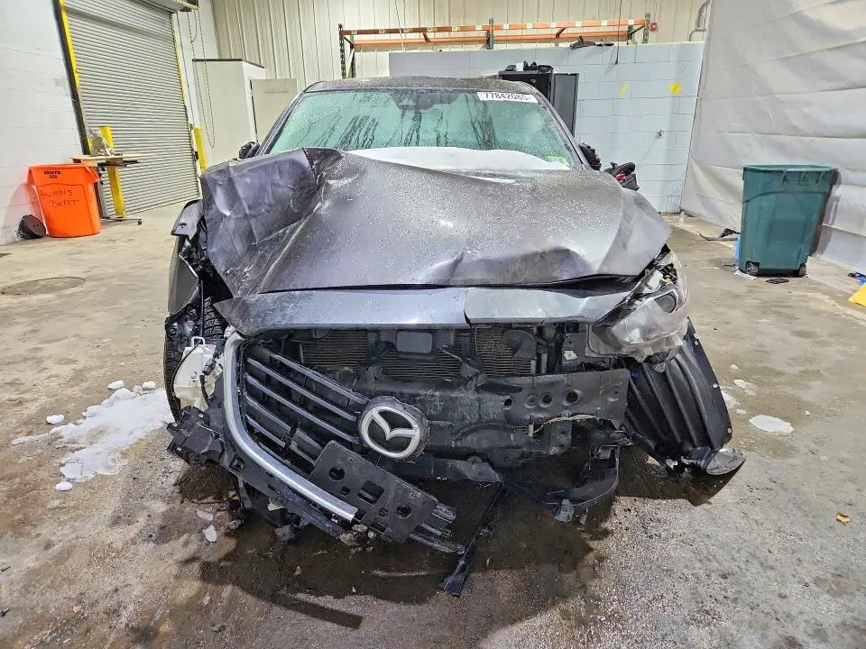 2018 MAZDA 3 TOURING  