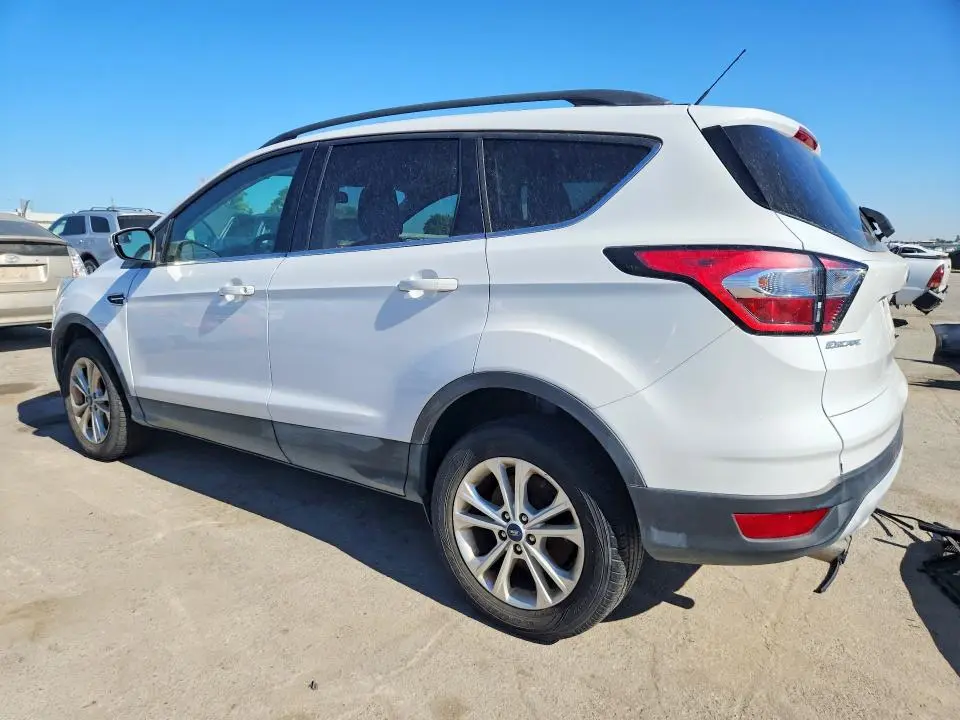 2018 FORD ESCAPE SE  