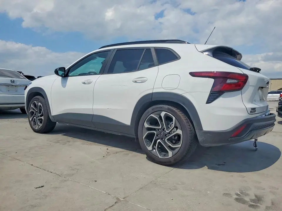 2025 CHEVROLET TRAX 2RS  