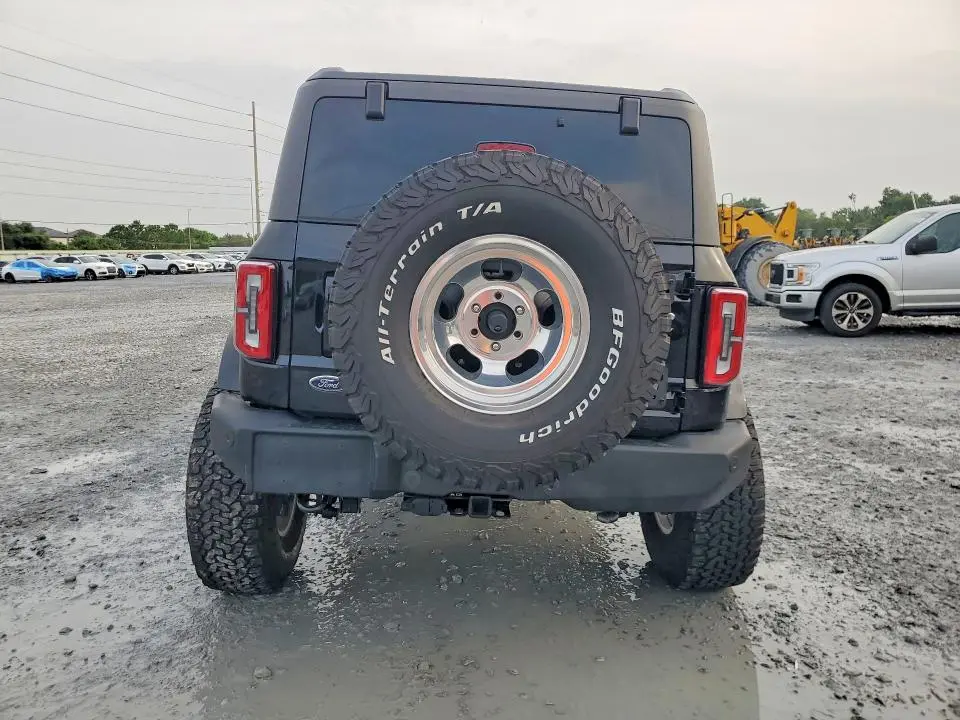 2024 FORD BRONCO OUTER BANKS  
