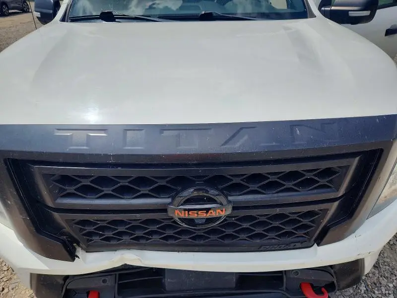 2020 NISSAN TITAN PRO-4X  