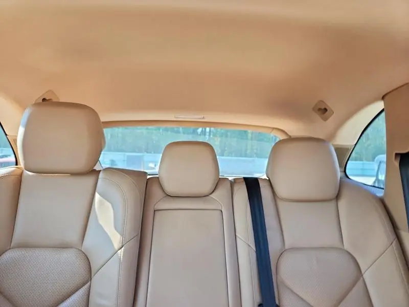 2011 PORSCHE CAYENNE   