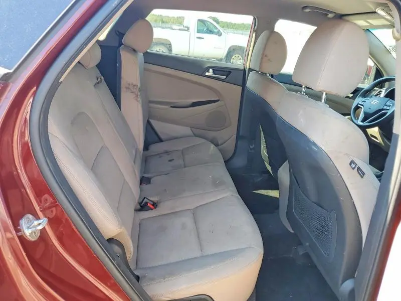 2020 HYUNDAI TUCSON SE  