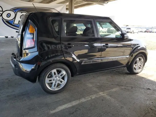 2011 KIA SOUL +  