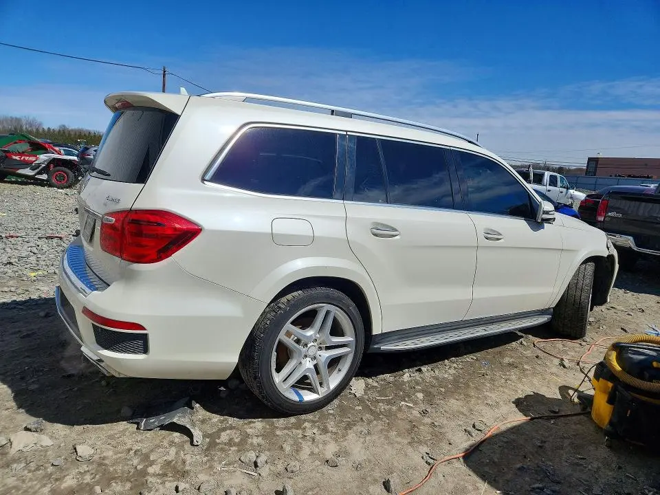 2015 MERCEDES-BENZ GL 550 4MATIC  