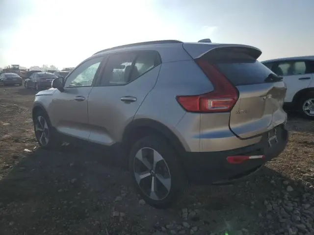 2024 VOLVO XC40 PLUS  
