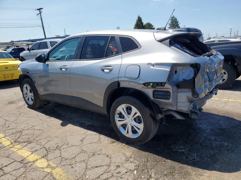 2024 CHEVROLET TRAX LS  