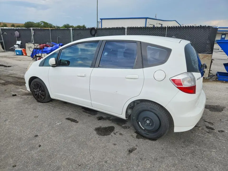 2013 HONDA FIT   
