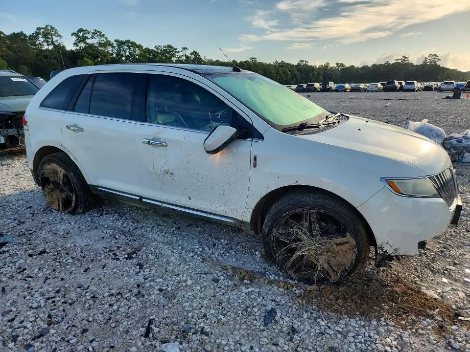 2013 LINCOLN MKX   