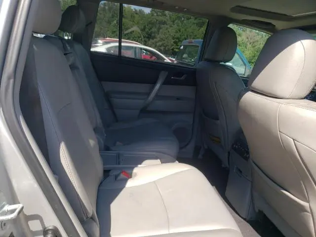 2013 TOYOTA HIGHLANDER BASE  