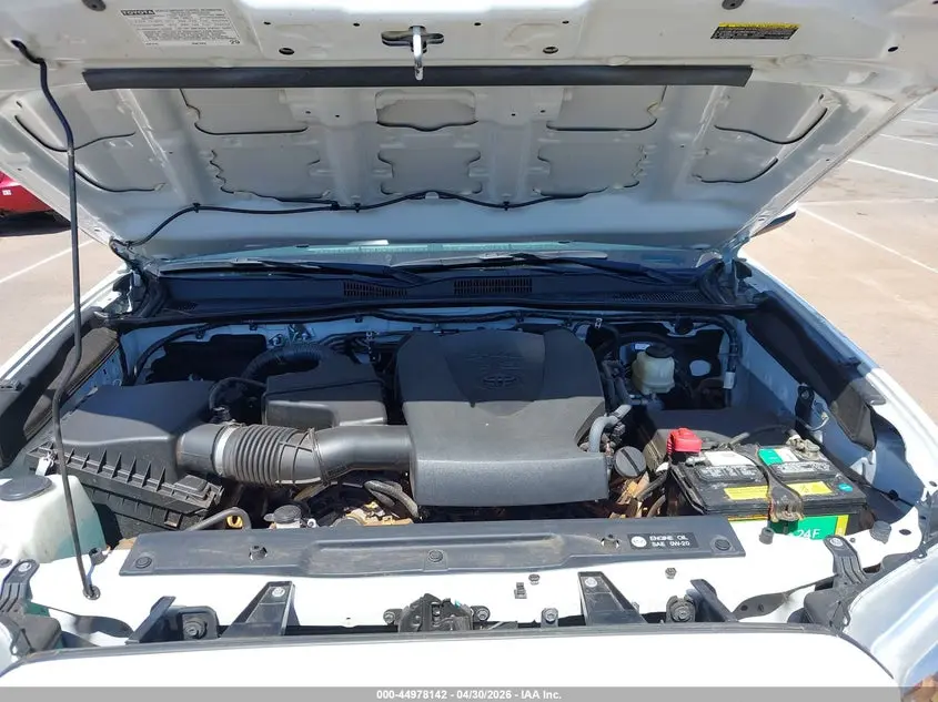 2017 TOYOTA TACOMA SR5 V6