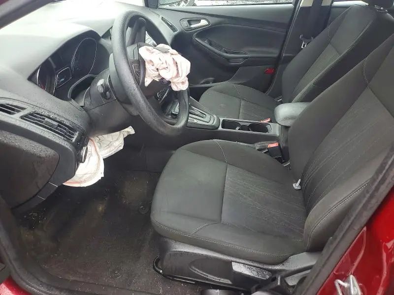 2017 FORD FOCUS SE  