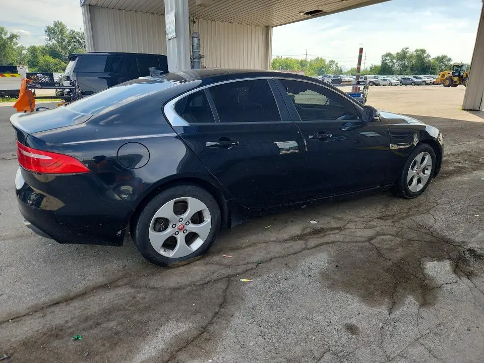 2018 JAGUAR XE   