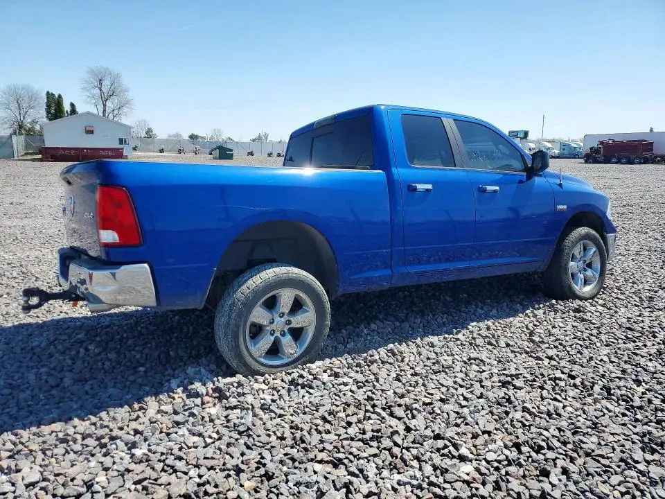 2015 RAM 1500 SLT  