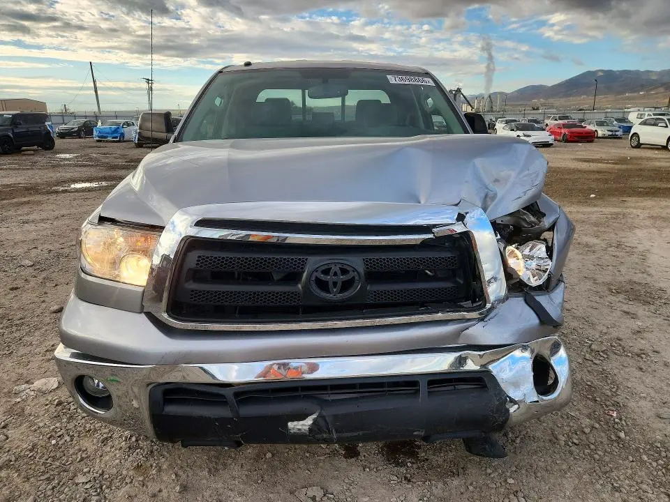 2013 TOYOTA TUNDRA DOUBLE CAB SR5  