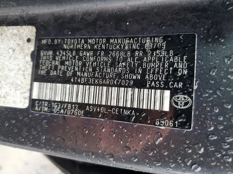 2010 TOYOTA CAMRY LE  