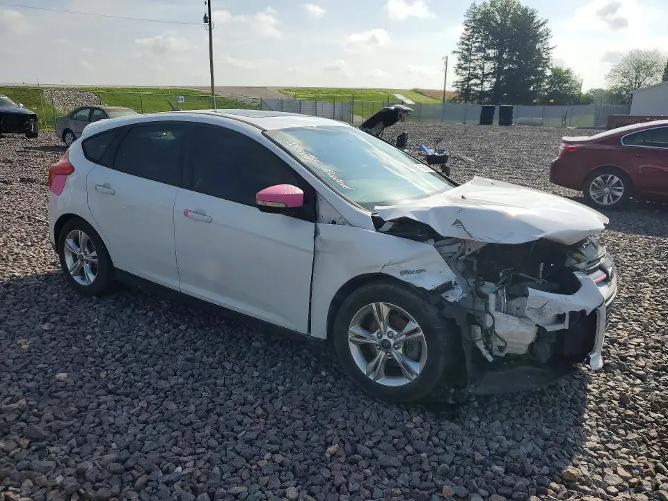 2014 FORD FOCUS SE  