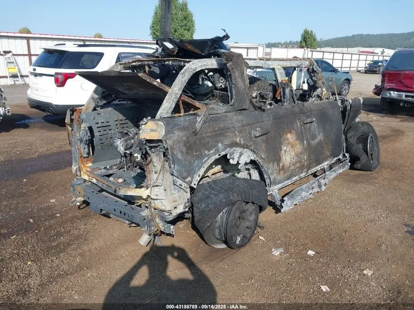 2024 FORD BRONCO OUTER BANKS
