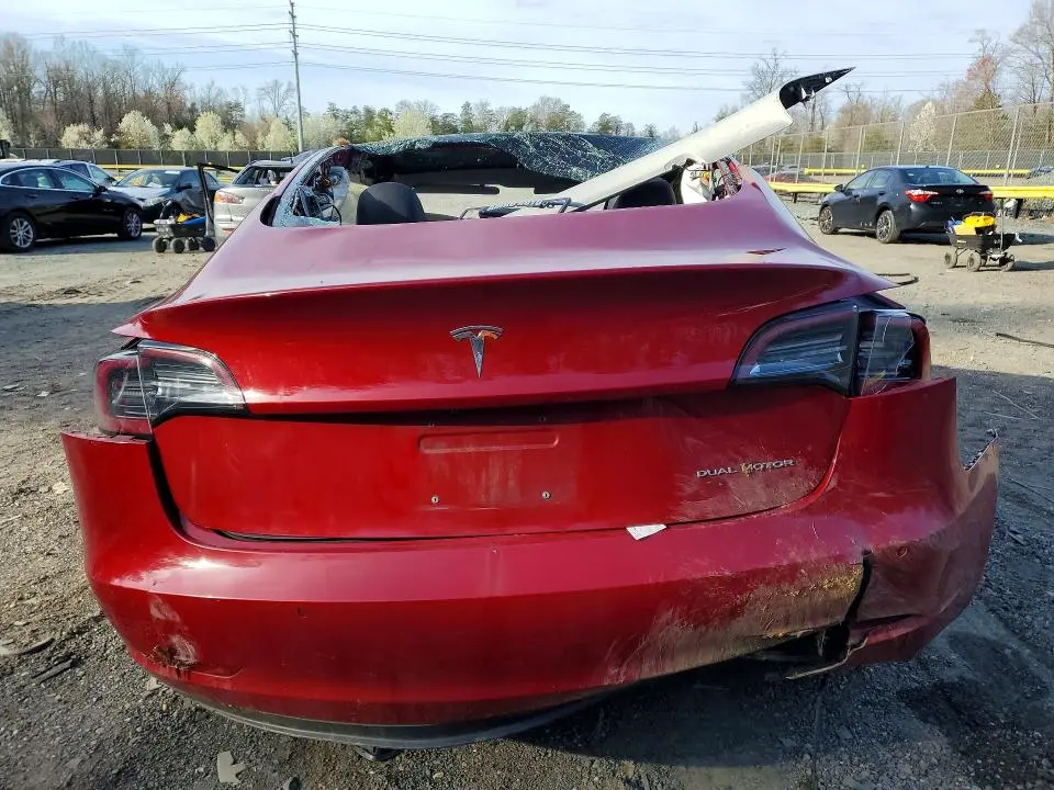 2018 TESLA MODEL 3   