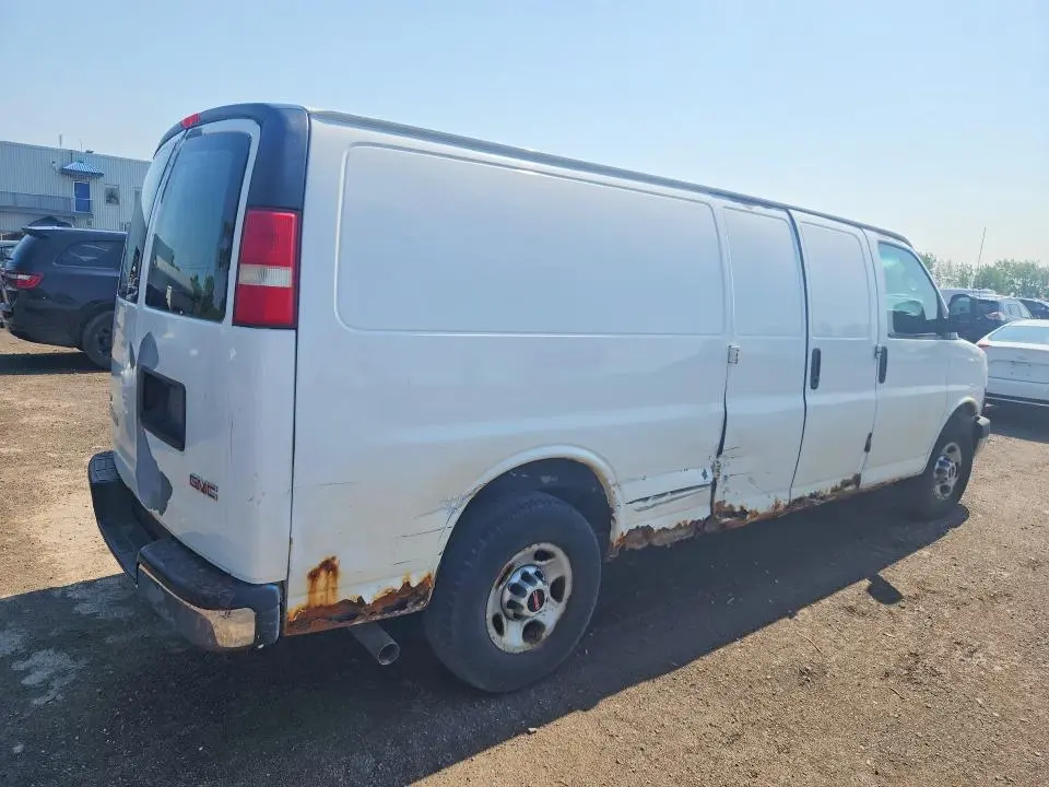 2010 GMC SAVANA G2500  