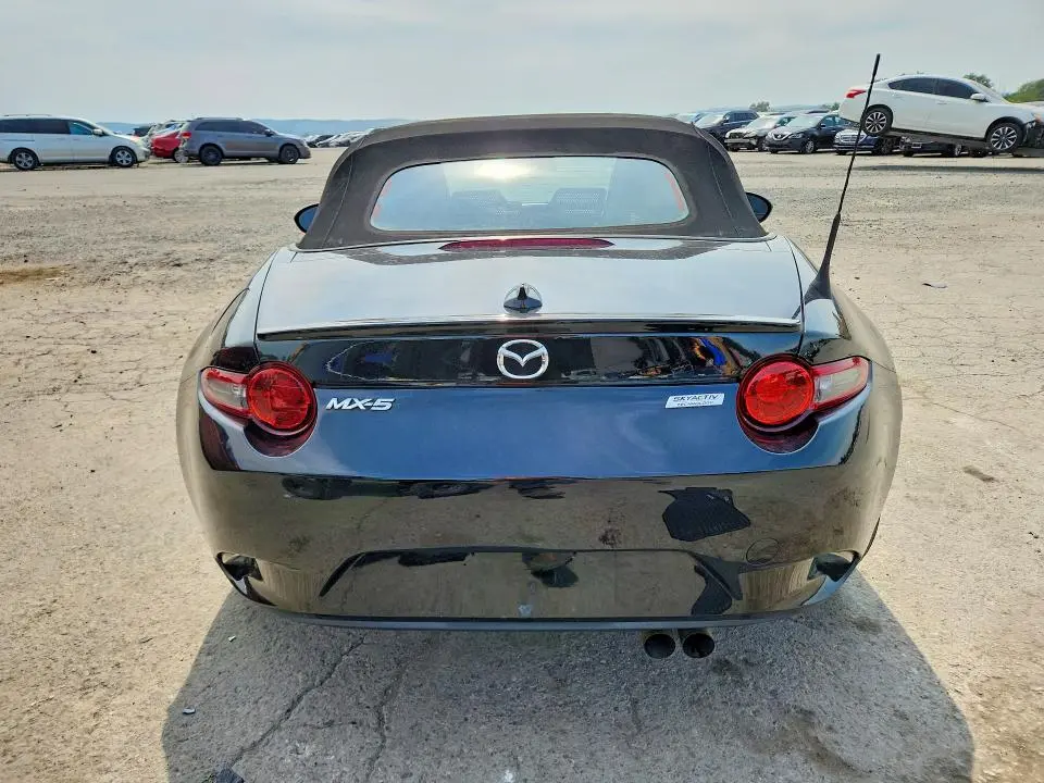 2017 MAZDA MX-5 MIATA CLUB  