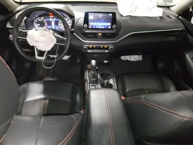 2022 NISSAN ALTIMA SR  