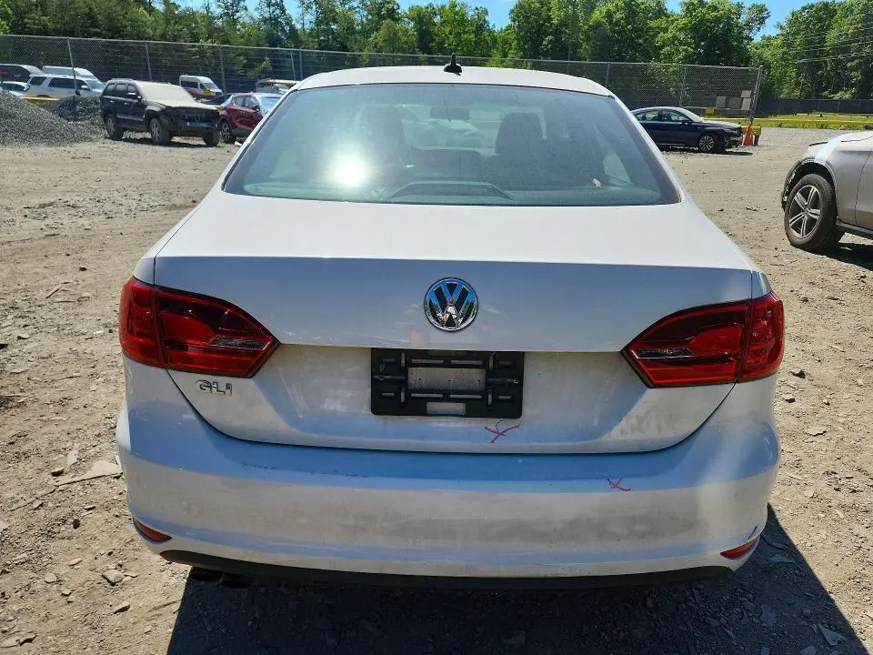 2013 VOLKSWAGEN JETTA GLI  