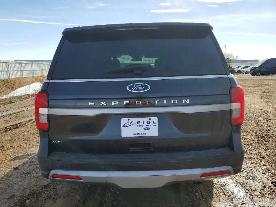 2024 FORD EXPEDITION XLT  