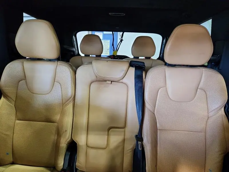 2017 VOLVO XC90 T8  