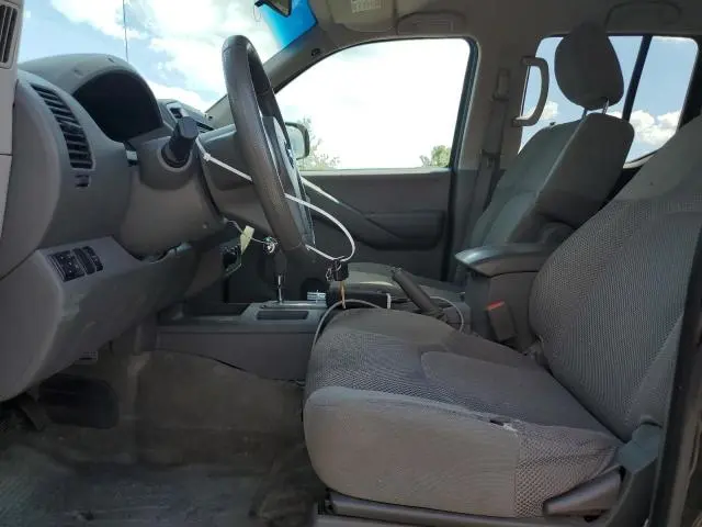 2011 NISSAN FRONTIER SV  