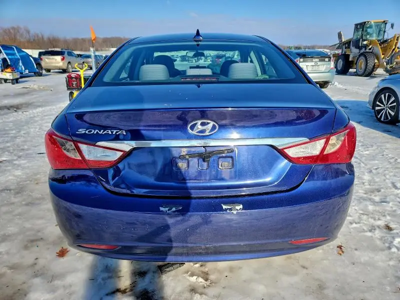 2011 HYUNDAI SONATA GLS  
