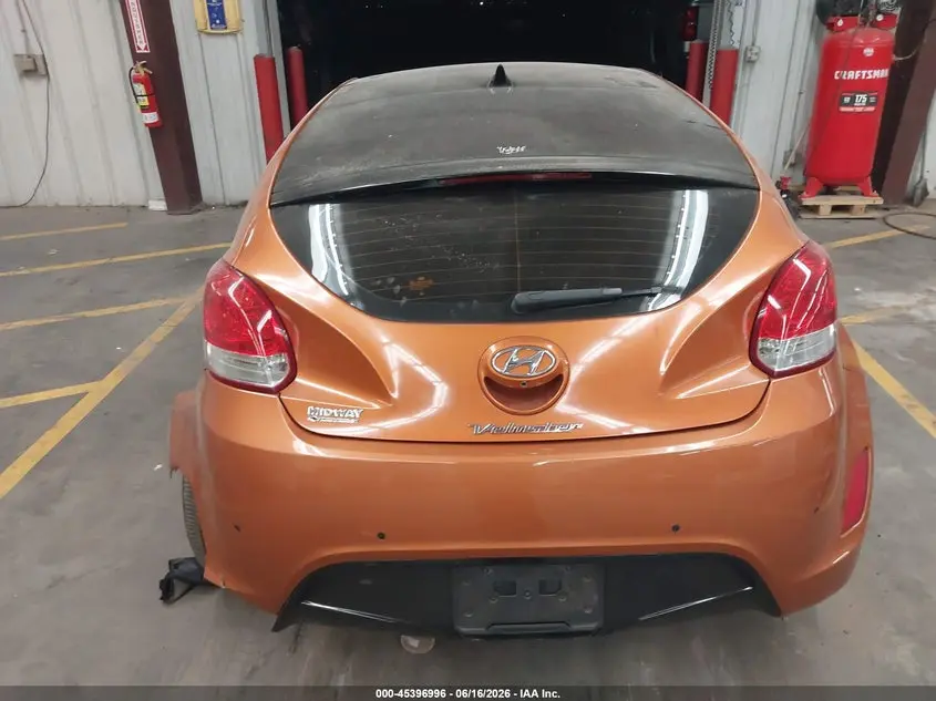 2013 HYUNDAI VELOSTER BASE W/BLACK