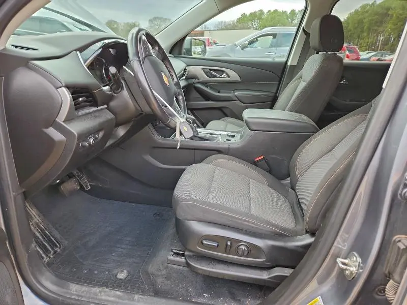 2021 CHEVROLET TRAVERSE LT  