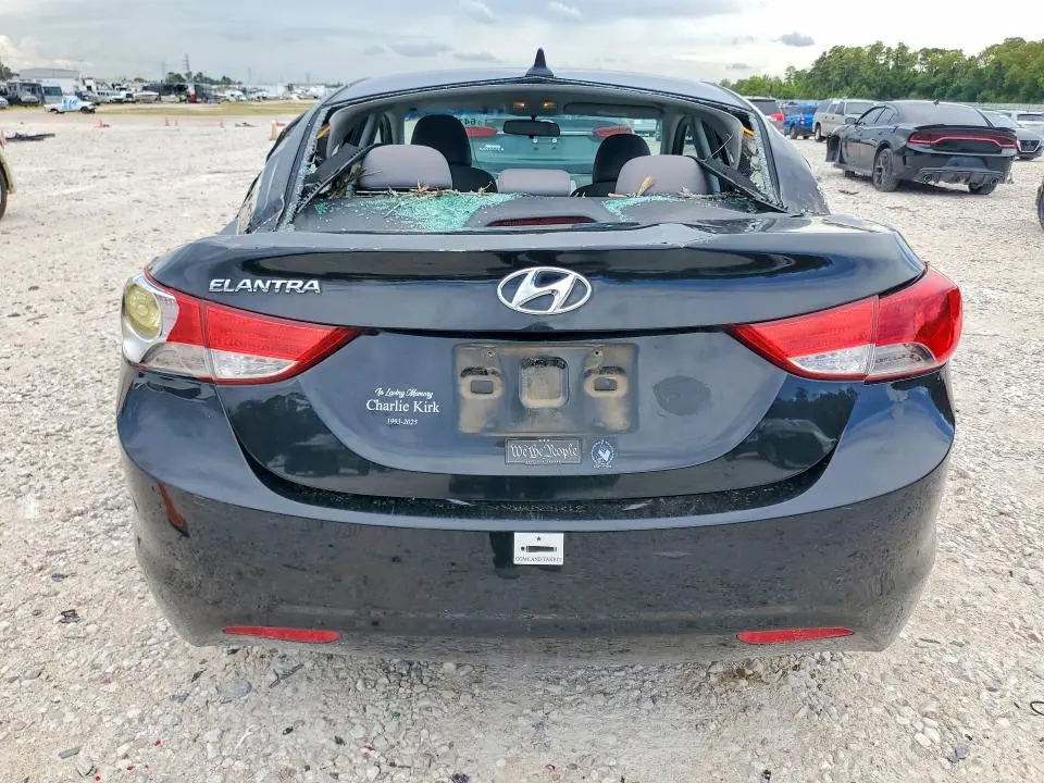 2013 HYUNDAI ELANTRA GLS  
